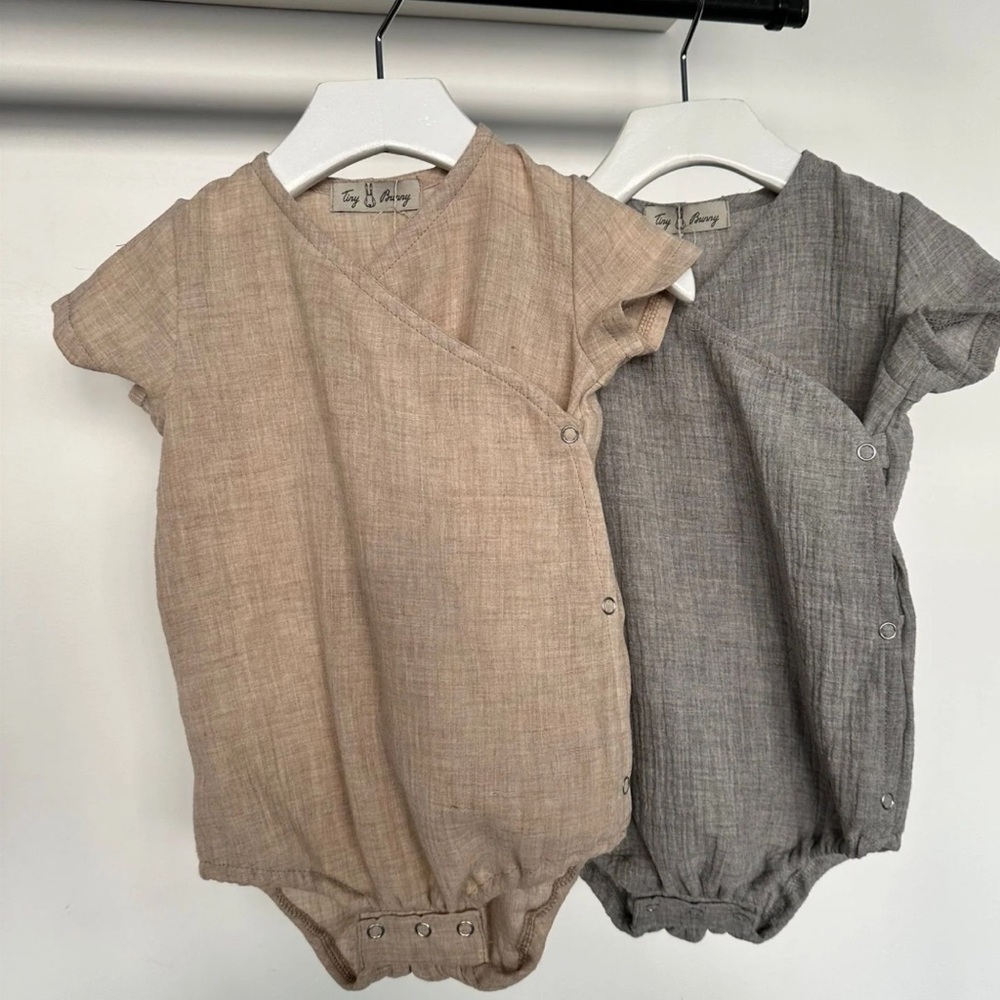 Tiny bunny wood muslin wrap romper NWOT